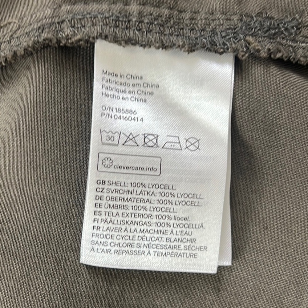 H&M divided jacket - Picture 7 of 8